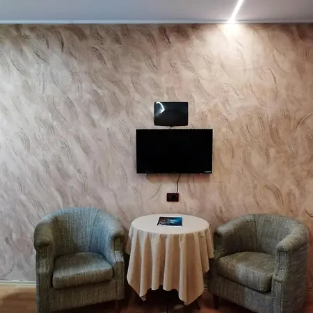 Fun Sobe Prenociste Konukevi Borca